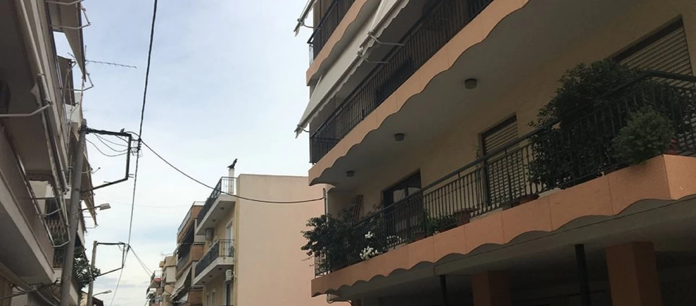 Συγκλονίζει ο πατέρας του νεκρού παιδιού στο Ίλιον: «Το κράτησα νεκρό στα χέρια μου»